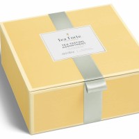 Cufar cu 40 de piramide de ceai de plante, verde, negru si alb Tea Chest