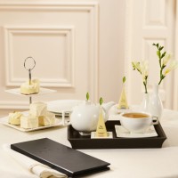 Tava din abanos pentru servit ceaiul Tribeca Contoured Tray